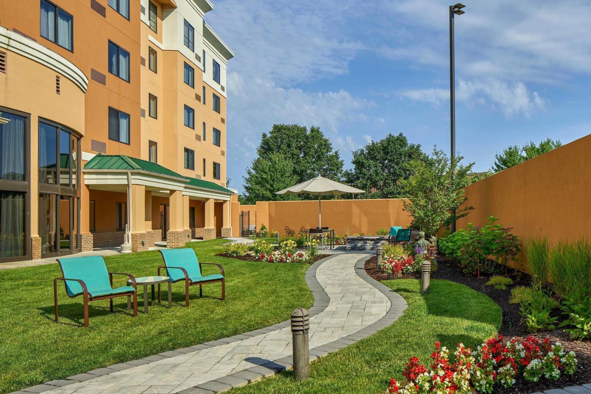 Hotel Courtyard Philadelphia/Langhorne Exterior foto